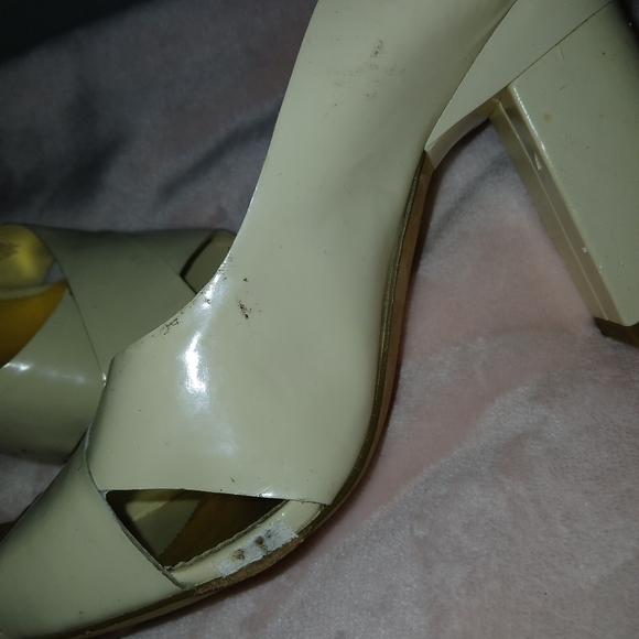Vince Camuto Sling back heels - Picture 3 of 8